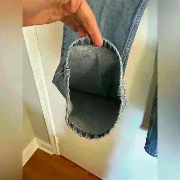 Vintage LL Bean Jeans Men's Size 37x29 Classic Fit Denim Light Wash 100% Cotton. - Picture 6 of 7